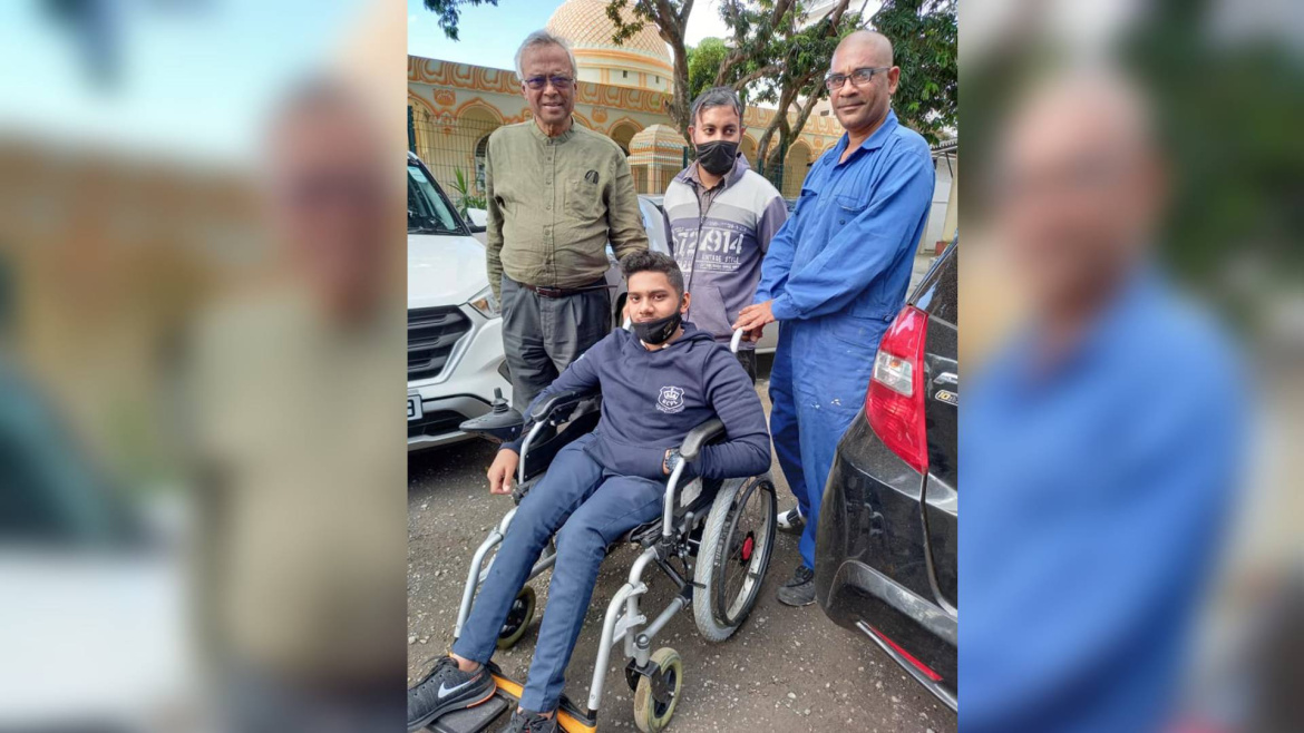 Ahnas Abdool Careem a récupéré son fauteuil roulant motorisé
